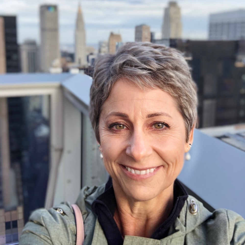 Meet your Posher, Sharon